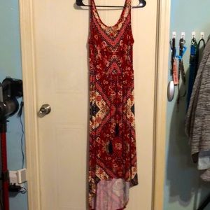 This is a cute dress. Is says XS on the tag but I’m a medium and it fit.
